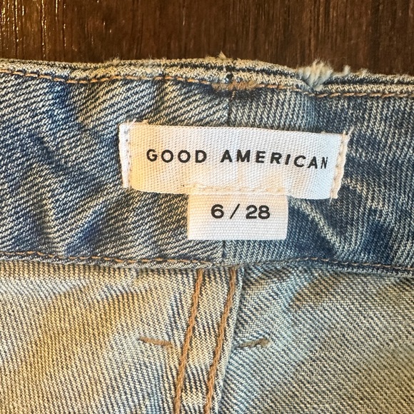 NWT Good American Good Classic Indigo Distressed Straight Leg Jeans Size 6 - Picture 6 of 7